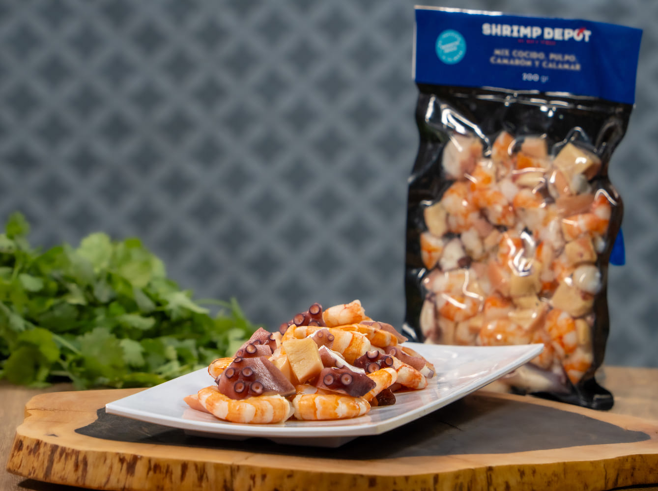 Mix cocido pulpo, calamar y camarón 200grs